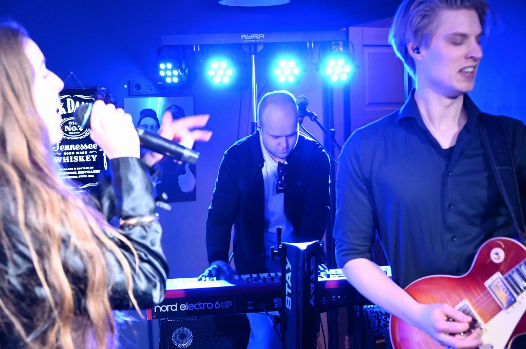 ../Images/10 jaar Ro's Barbershop 024.jpg